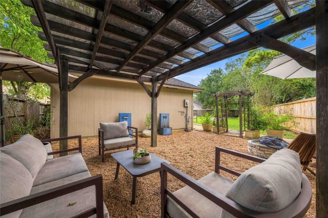 3502 Miraglen Drive, Pearland, TX 77584
