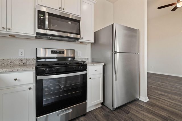 700 Jasmine Ridge Lane, Waller, TX 77484