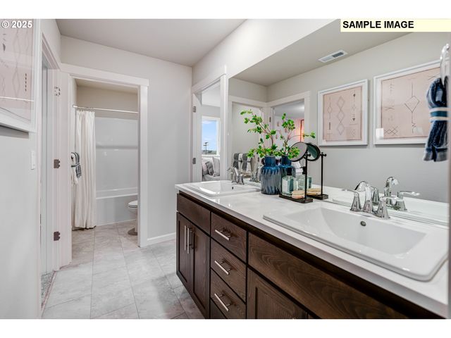 8906 Sw CHOKECHERRY Ln, Tualatin, OR 97062