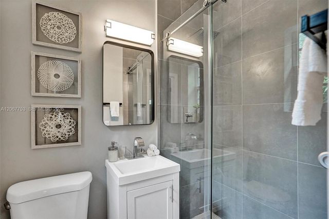 1431 Lincoln Terrace 3, Miami Beach, FL 33139