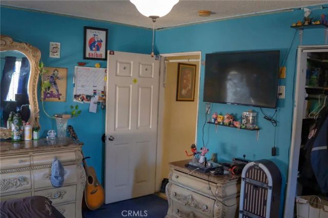 1600 N Chester, Compton, CA 90221
