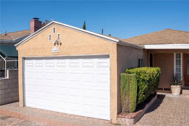1600 N Chester, Compton, CA 90221