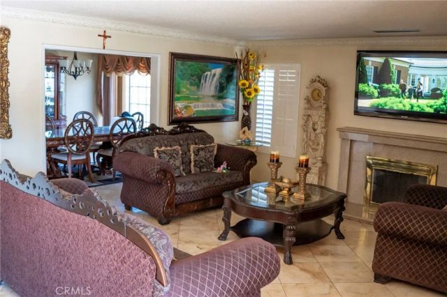 1600 N Chester, Compton, CA 90221