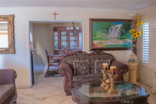 1600 N Chester, Compton, CA 90221