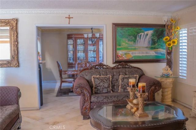 1600 N Chester, Compton, CA 90221