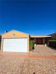 1600 N Chester, Compton, CA 90221