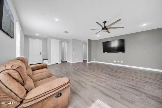 16516 W ALAMEDA Road, Surprise, AZ 85387