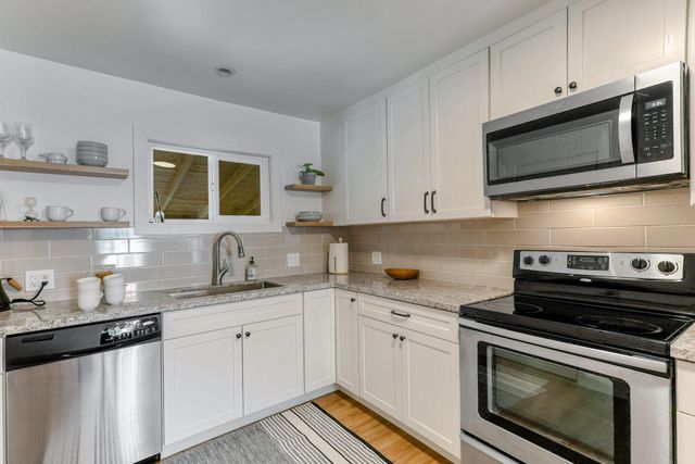 1005 Gold Street, Redding, CA 96001