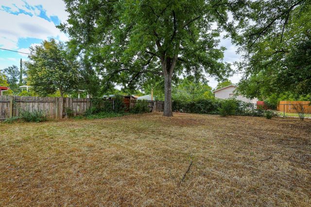 1005 Gold Street, Redding, CA 96001