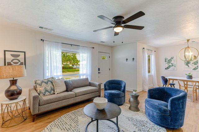1005 Gold Street, Redding, CA 96001