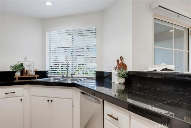 12555 Euclid Street 111, Garden Grove, CA 92840