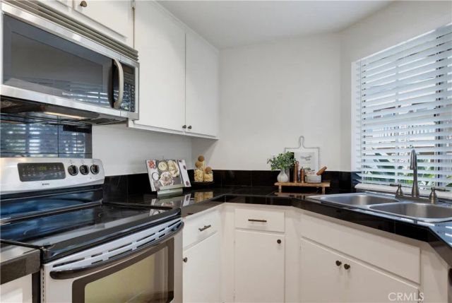 12555 Euclid Street 111, Garden Grove, CA 92840