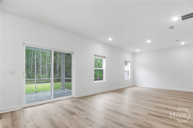 293 Kingswood Circle, Savannah, GA 31302
