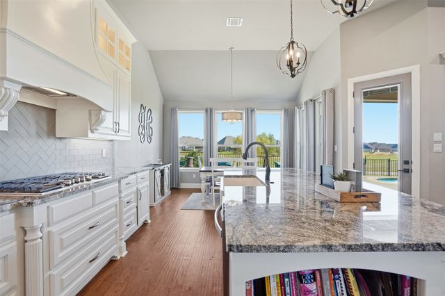 108 Spieth Court, Granbury, TX 76048