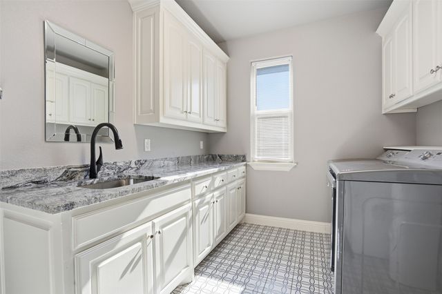 108 Spieth Court, Granbury, TX 76048