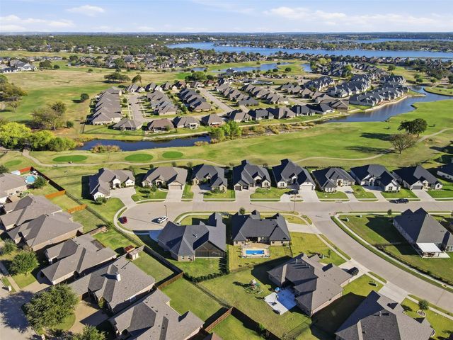 108 Spieth Court, Granbury, TX 76048