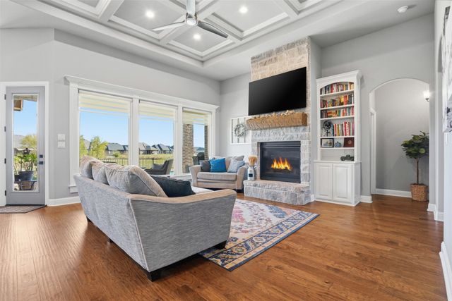 108 Spieth Court, Granbury, TX 76048