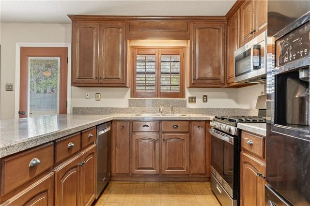 1459 Fern Valley Road, Mobile, AL 36609