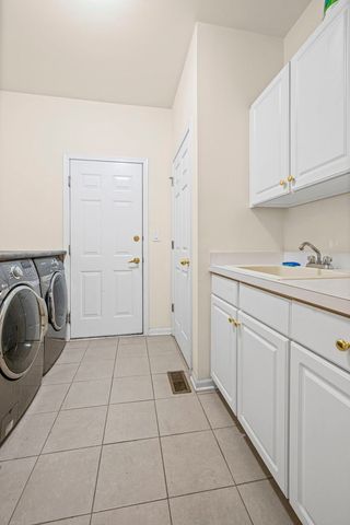 2188 Avalon Drive, Buffalo Grove, IL 60089