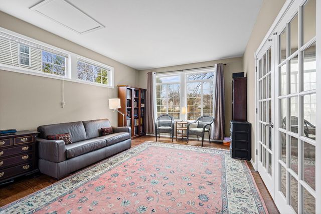 2188 Avalon Drive, Buffalo Grove, IL 60089