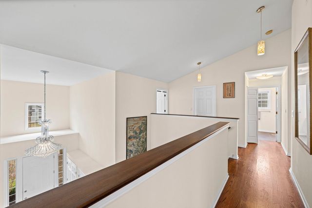 2188 Avalon Drive, Buffalo Grove, IL 60089