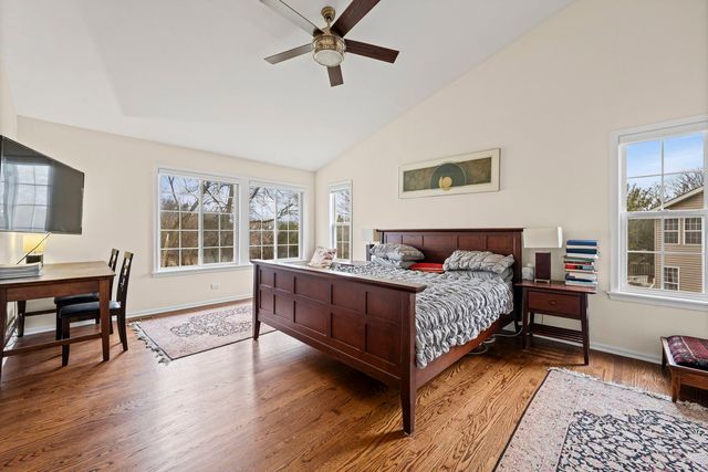 2188 Avalon Drive, Buffalo Grove, IL 60089