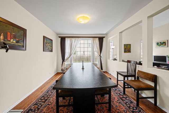 2188 Avalon Drive, Buffalo Grove, IL 60089