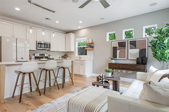 5512 Duval ST 2, Austin, TX 78751