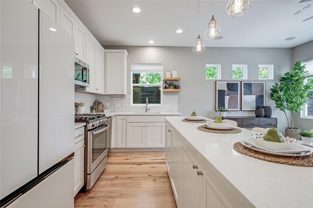 5512 Duval ST 2, Austin, TX 78751