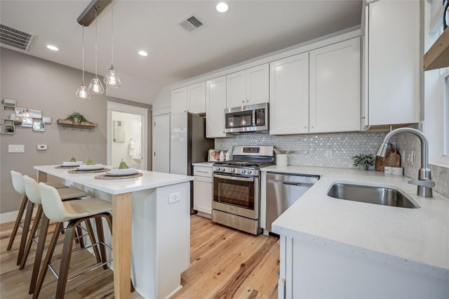 5512 Duval ST 2, Austin, TX 78751