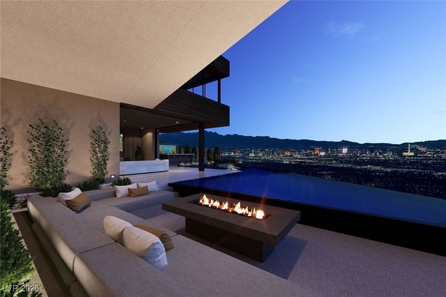 571 Grand Rim Drive, Henderson, NV 89012