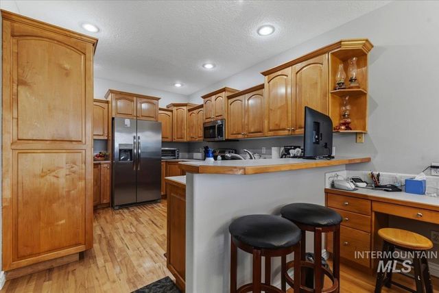 1807 S Linder Rd, Meridian, ID 83642