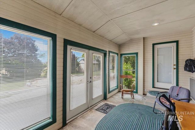 1807 S Linder Rd, Meridian, ID 83642
