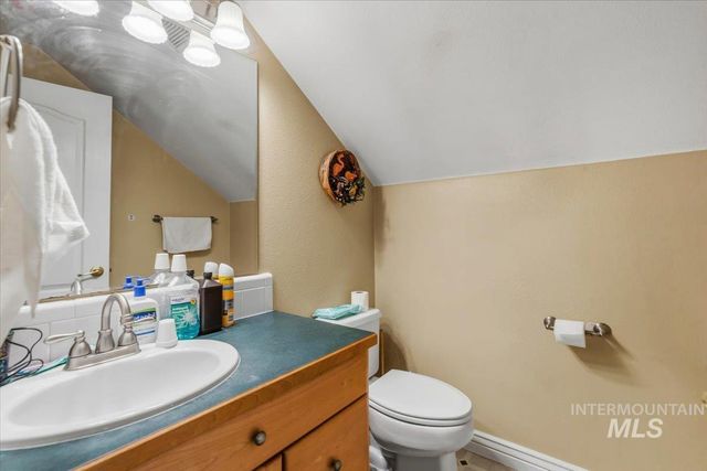 1807 S Linder Rd, Meridian, ID 83642
