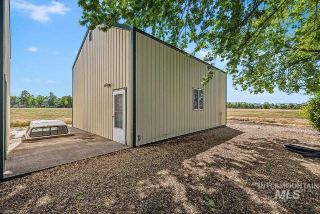 1807 S Linder Rd, Meridian, ID 83642