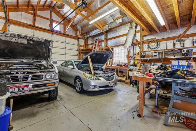 1807 S Linder Rd, Meridian, ID 83642