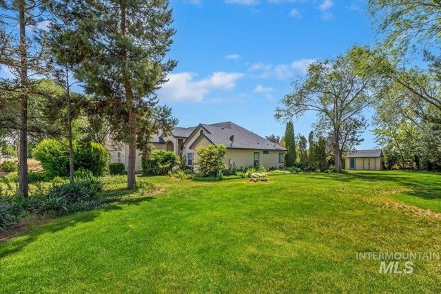 1807 S Linder Rd, Meridian, ID 83642