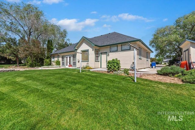 1807 S Linder Rd, Meridian, ID 83642