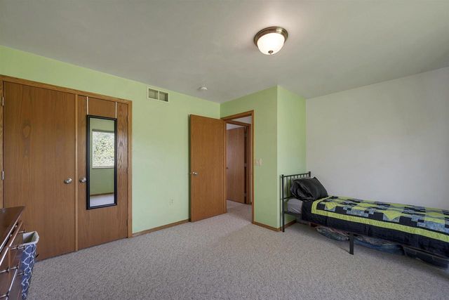 483 MADELINE LANE, Little Suamico, WI 54141
