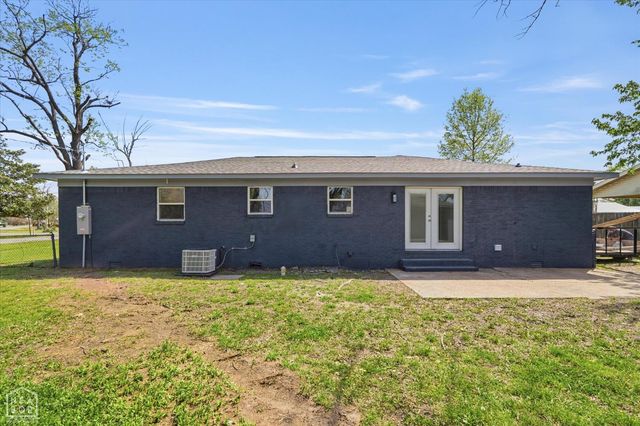 800 E Elm Street, Walnut Ridge, AR 72476