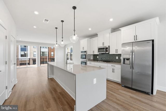 1650 BANDIT LOOP, Reston, VA 20190