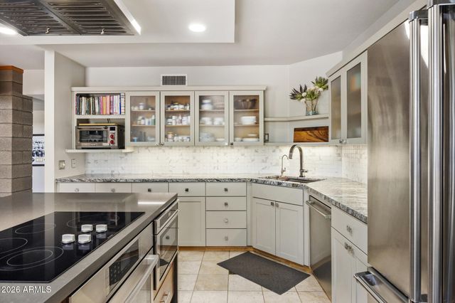 6106 E MONTGOMERY Road, Cave Creek, AZ 85331