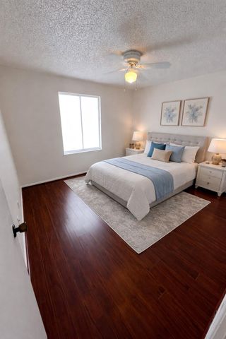 2120 El Paseo Street 1912, Houston, TX 77054