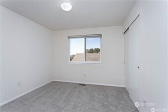 520 S 53rd Place, Renton, WA 98055