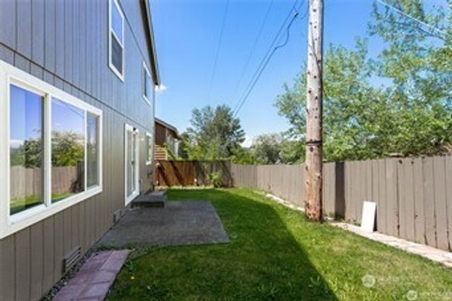 520 S 53rd Place, Renton, WA 98055