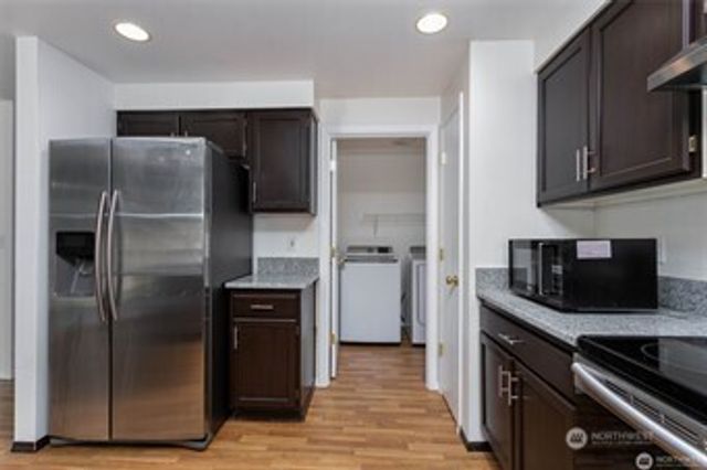 520 S 53rd Place, Renton, WA 98055