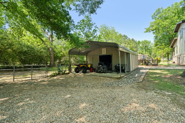 2262 MS-589, Hattiesburg, MS 39402