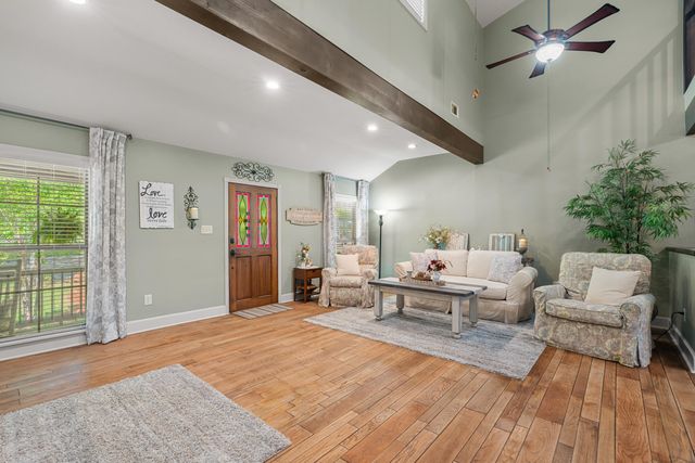 2262 MS-589, Hattiesburg, MS 39402