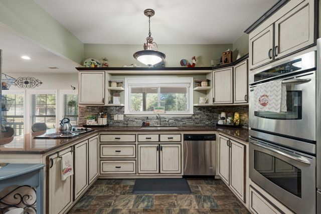 2262 MS-589, Hattiesburg, MS 39402