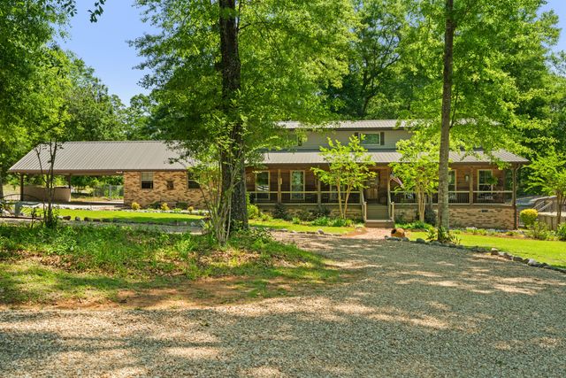 2262 MS-589, Hattiesburg, MS 39402